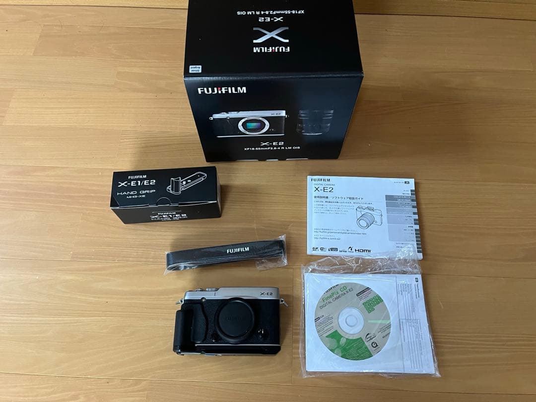 FUJIFILM X-E2 ミラーレスカメラ 本体　美品