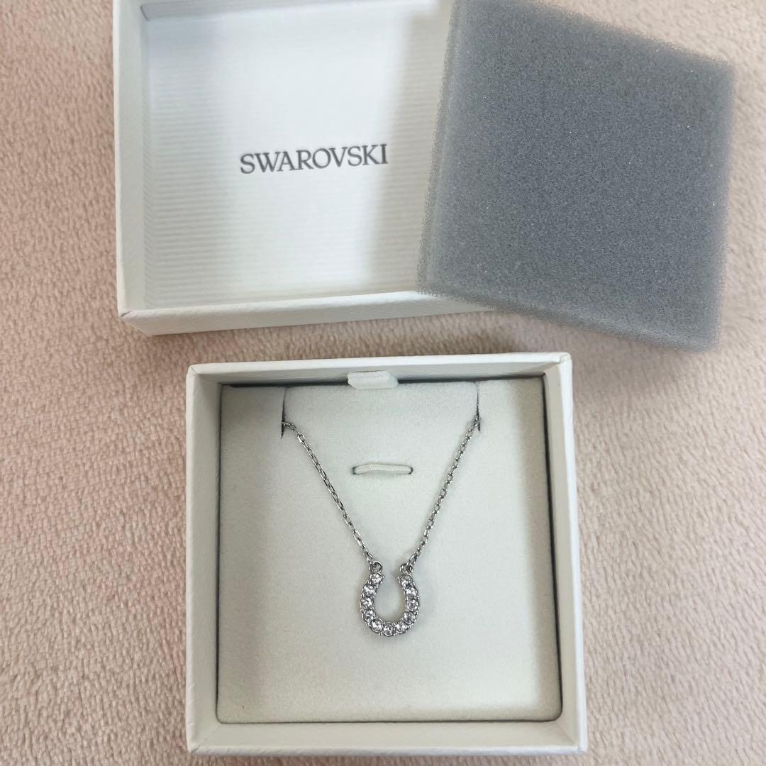 スワロフスキー　SWAROVSKI 馬蹄シルバーネックレス