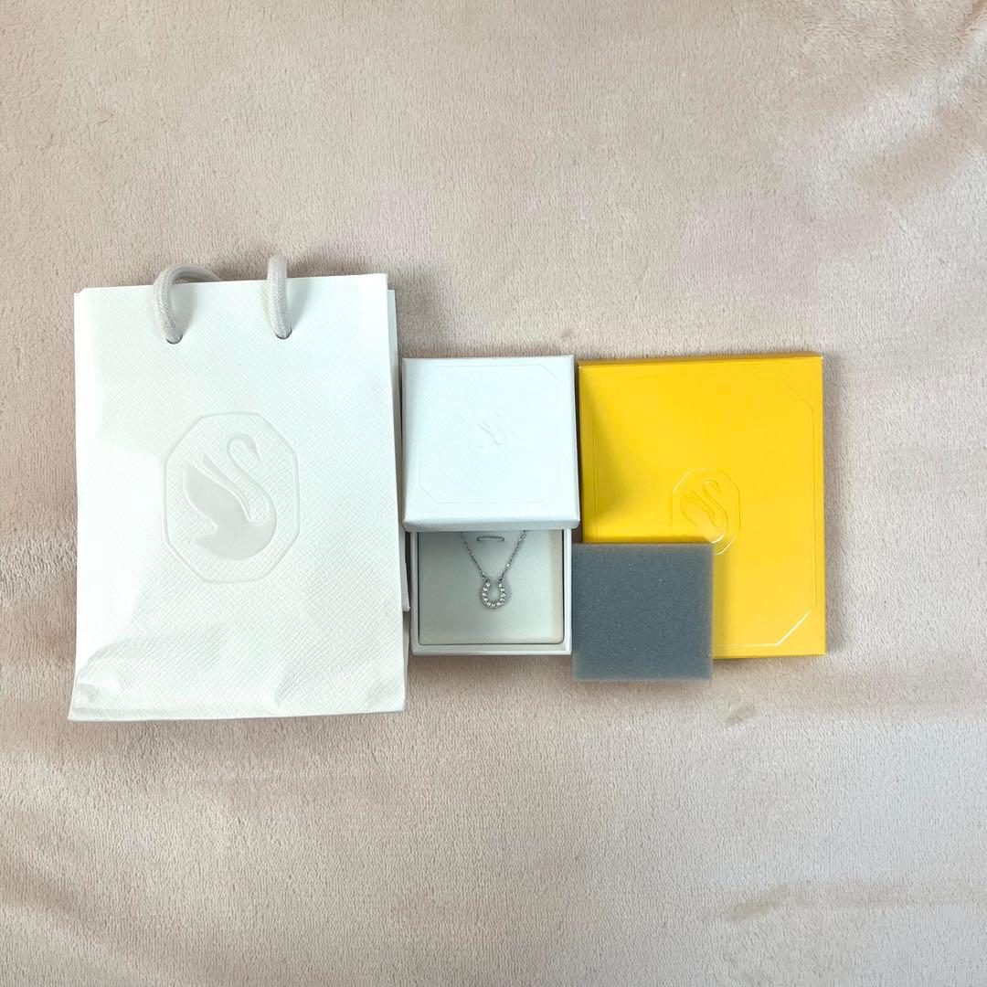 スワロフスキー　SWAROVSKI 馬蹄シルバーネックレス