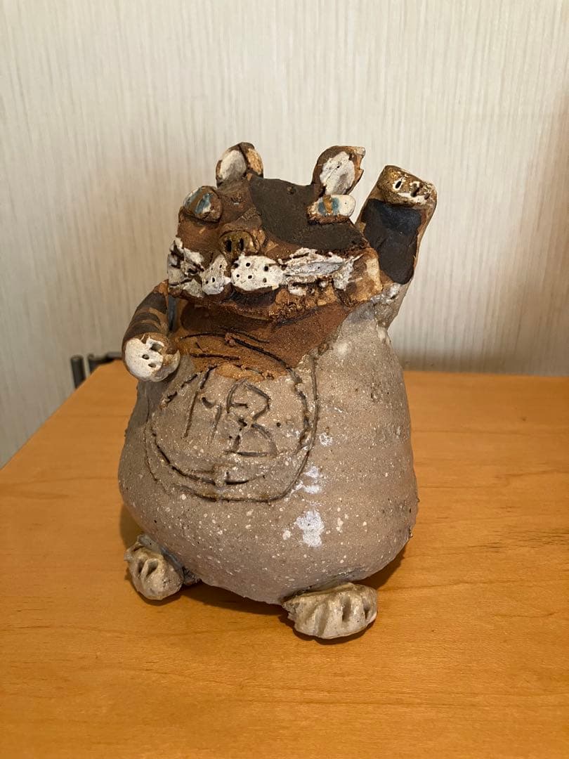 専用　森正　招き猫　左手　陶器オブジェ ユニーク　可愛い