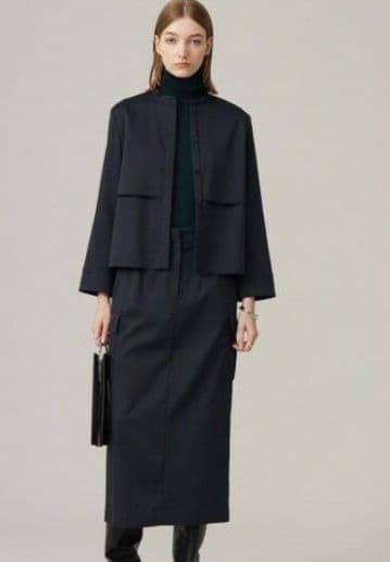 ICB【洗える】ウォームサテン クロップドシャツ　タグ付き