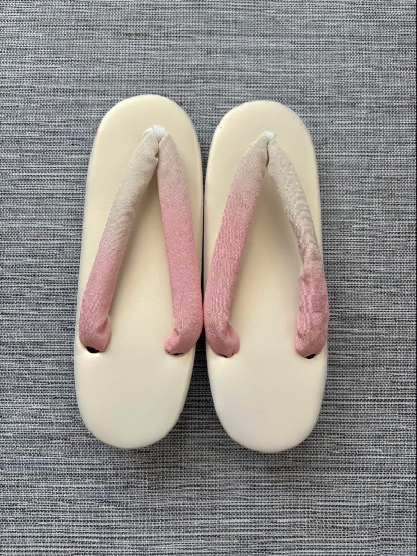 komugi　二部式着物（小紋）和装下着、足袋付き、草履、エプロン✖️2