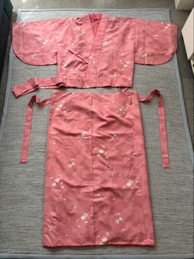 komugi　二部式着物（小紋）和装下着、足袋付き、草履、エプロン✖️2