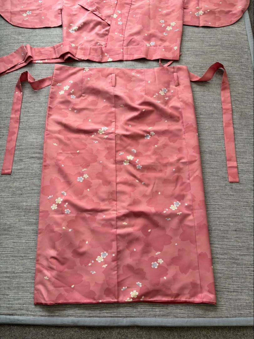 komugi　二部式着物（小紋）和装下着、足袋付き、草履、エプロン✖️2