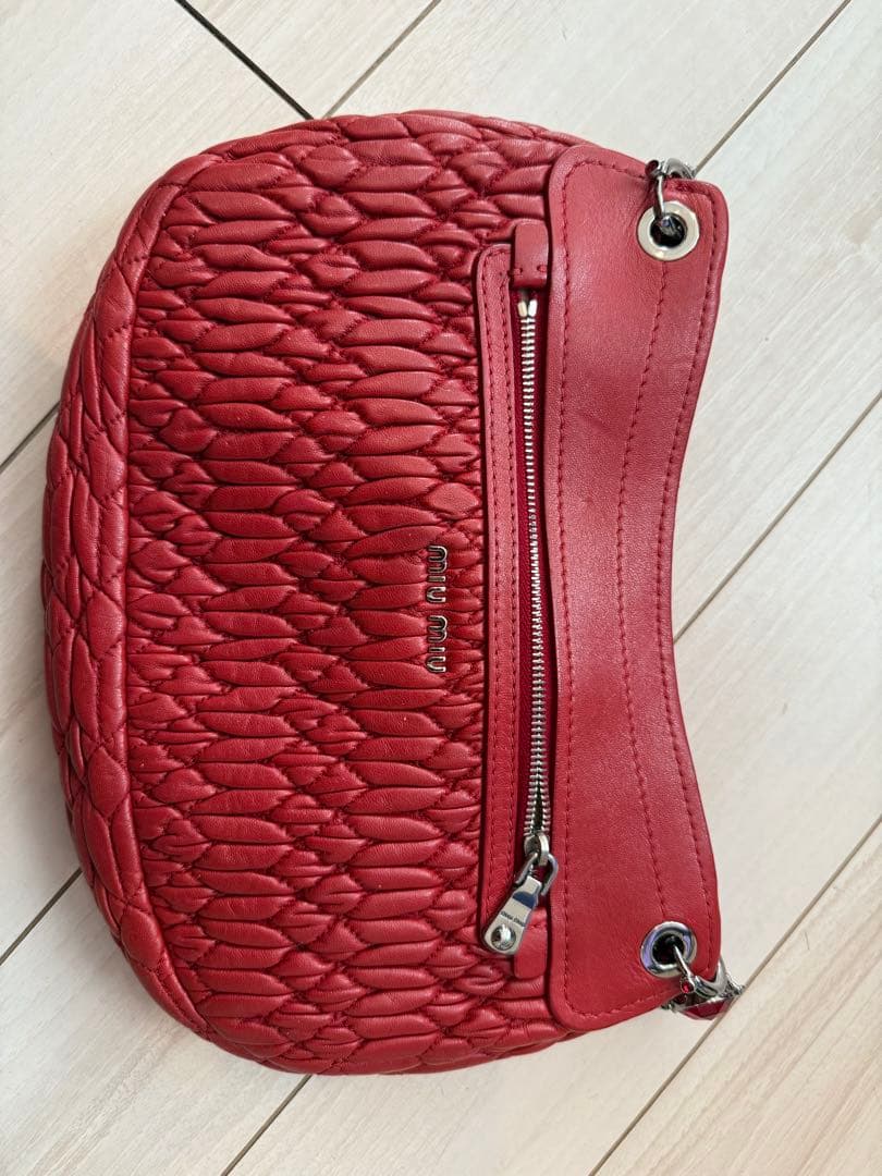 miumiu クラッチバック