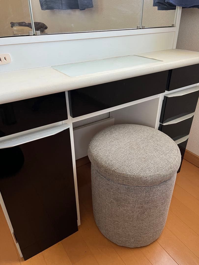 ホワイト×ブラック　三面鏡　ドレッサー　静岡県