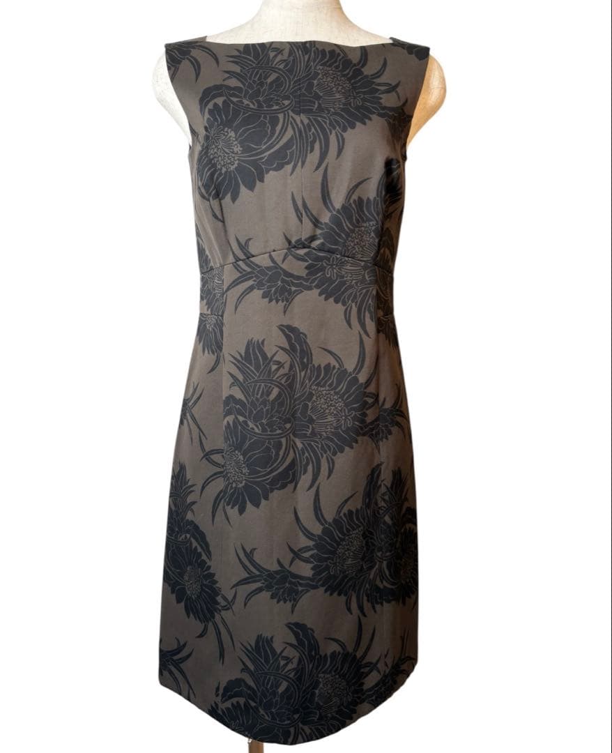 プラダ　ノースリーブワンピース　36