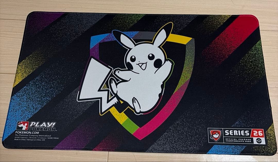 ポケモンカード リージョナル Regional プレイマット　ピカチュウ