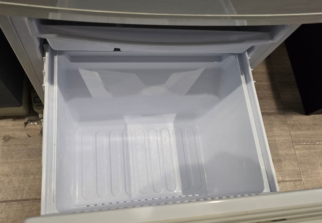 シャープ　ノンフロン冷凍冷蔵庫