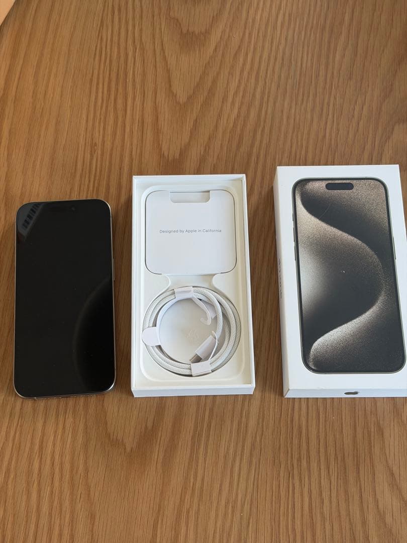 Apple iPhone 15Pro ナチュラルチタニウム 本体SIMフリー