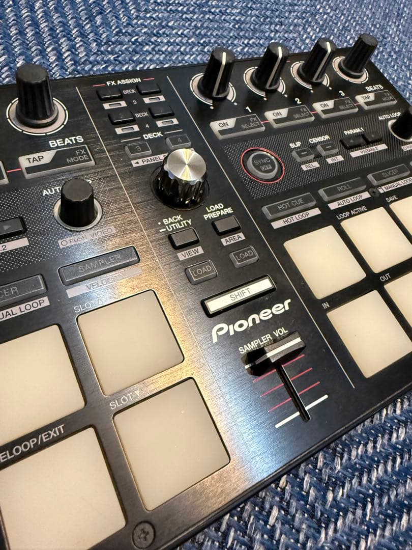 Pioneer DDJ-SP1 サンプラーコントローラー