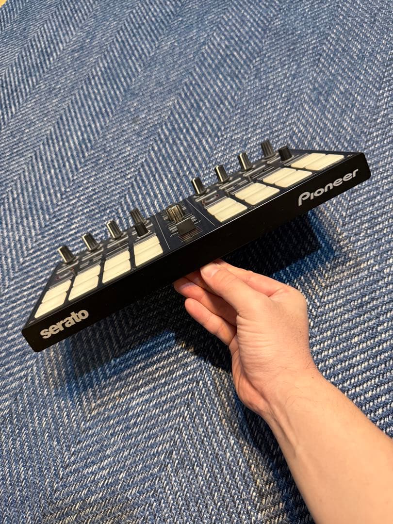 Pioneer DDJ-SP1 サンプラーコントローラー