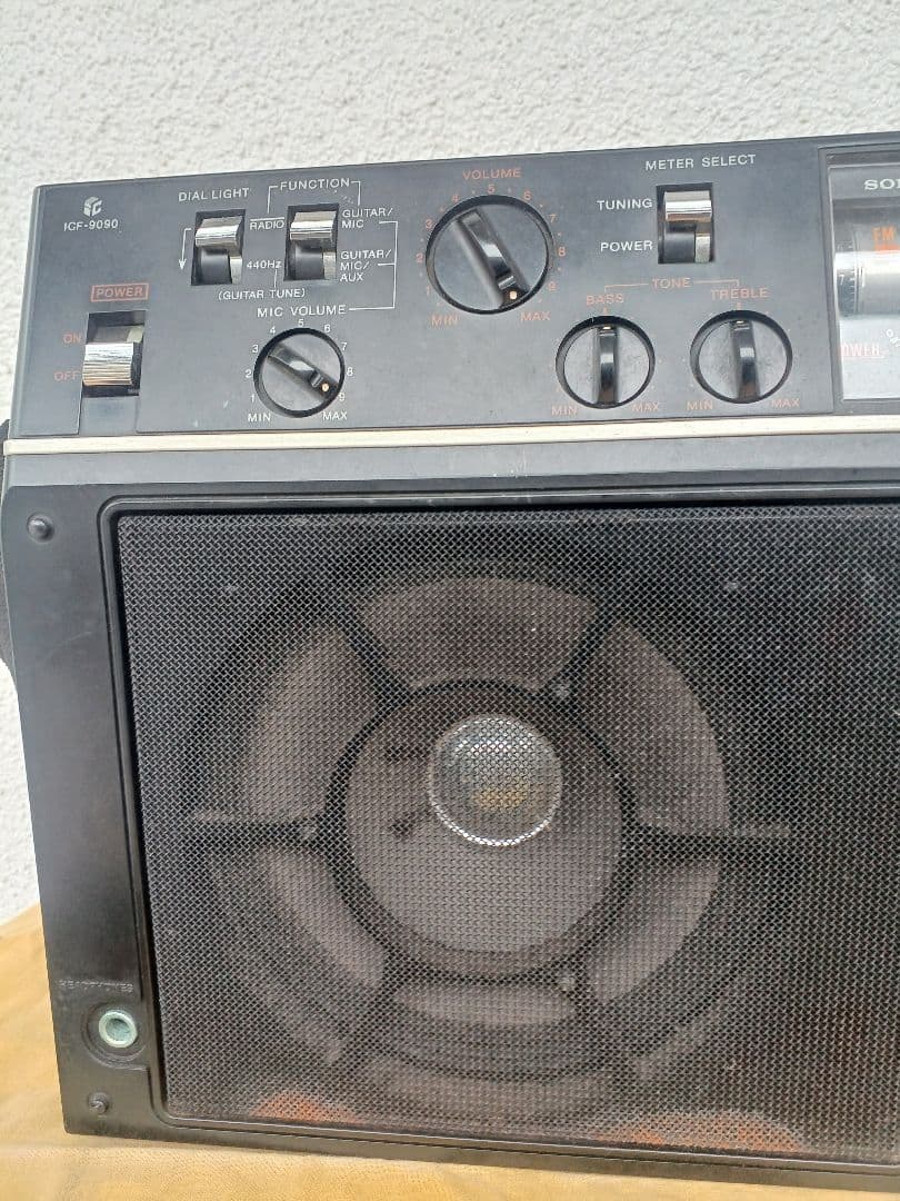 専用　ソニーICF 9090 ギター&ラジオ　昭和レトロ　電源コード付属
