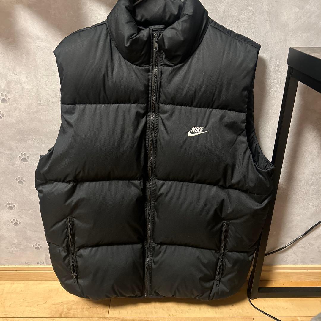 298【美品】NIKE ナイキ　ダウンベスト　刺繍ロゴ　肉厚　ブラック L