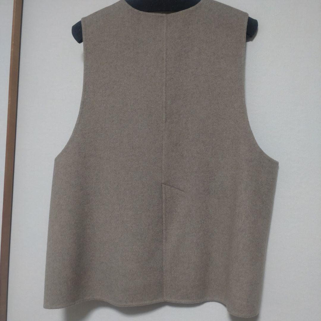 エンフォルド　ベージュノースリーブベスト