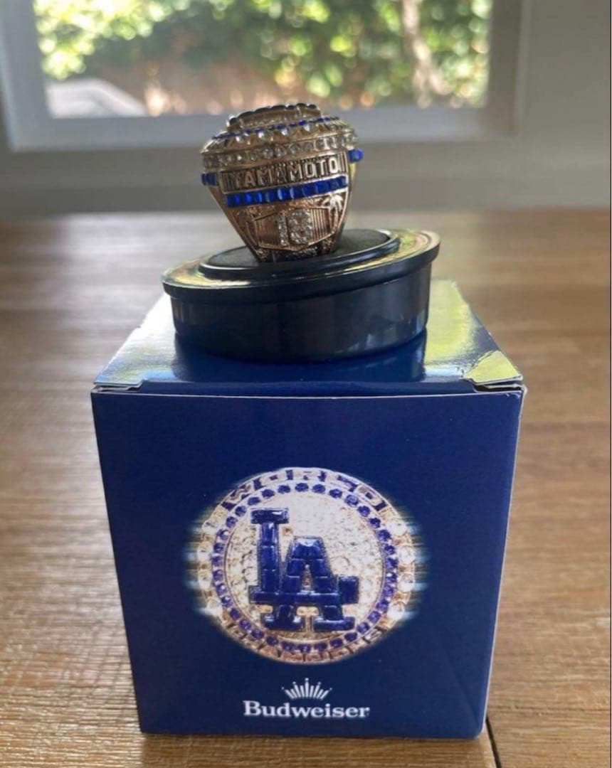 山本由伸　ワールドチャンピオン　リング　来場者限定　8000個