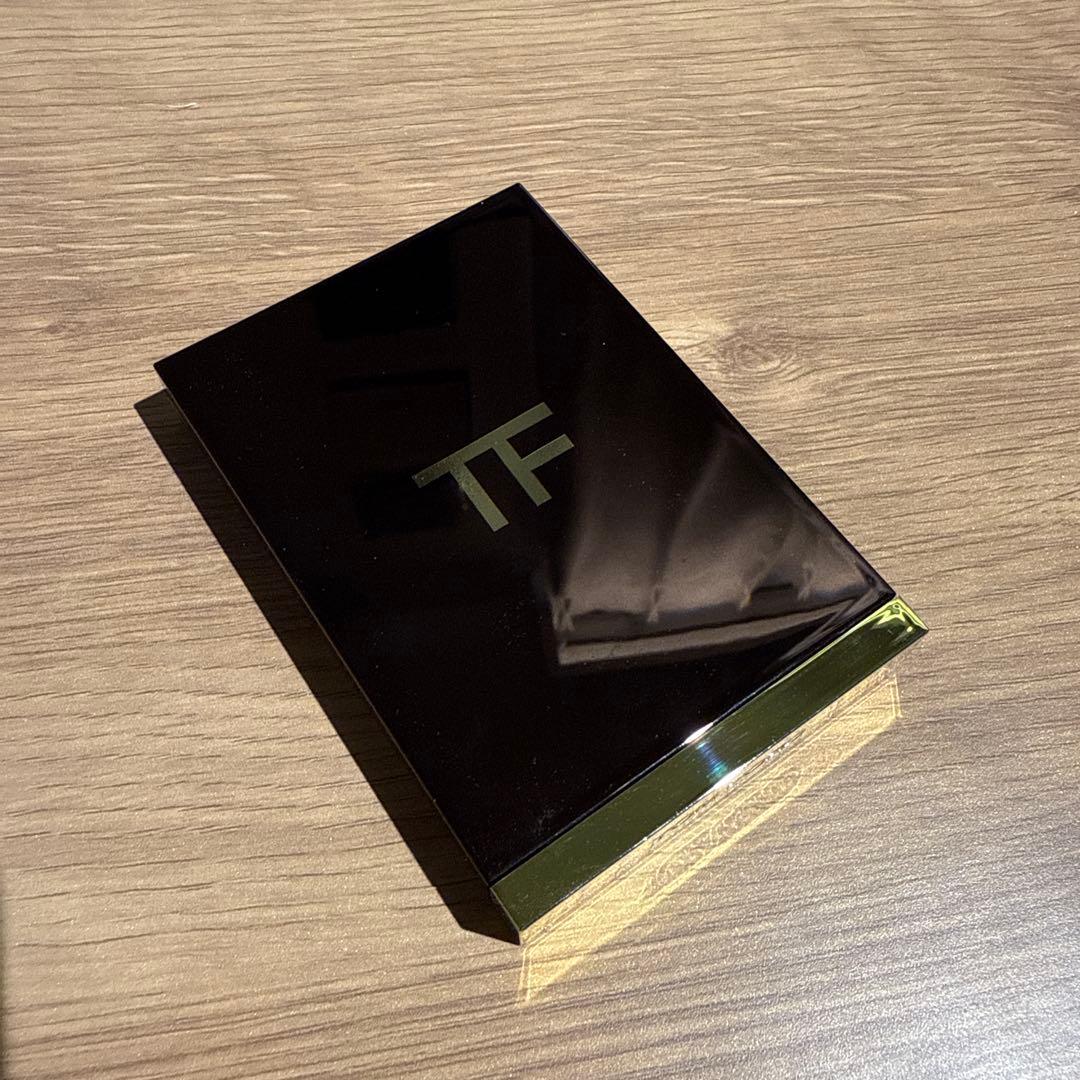 TOM FORD アイカラークォード 01S メタリックモーブ トムフォード