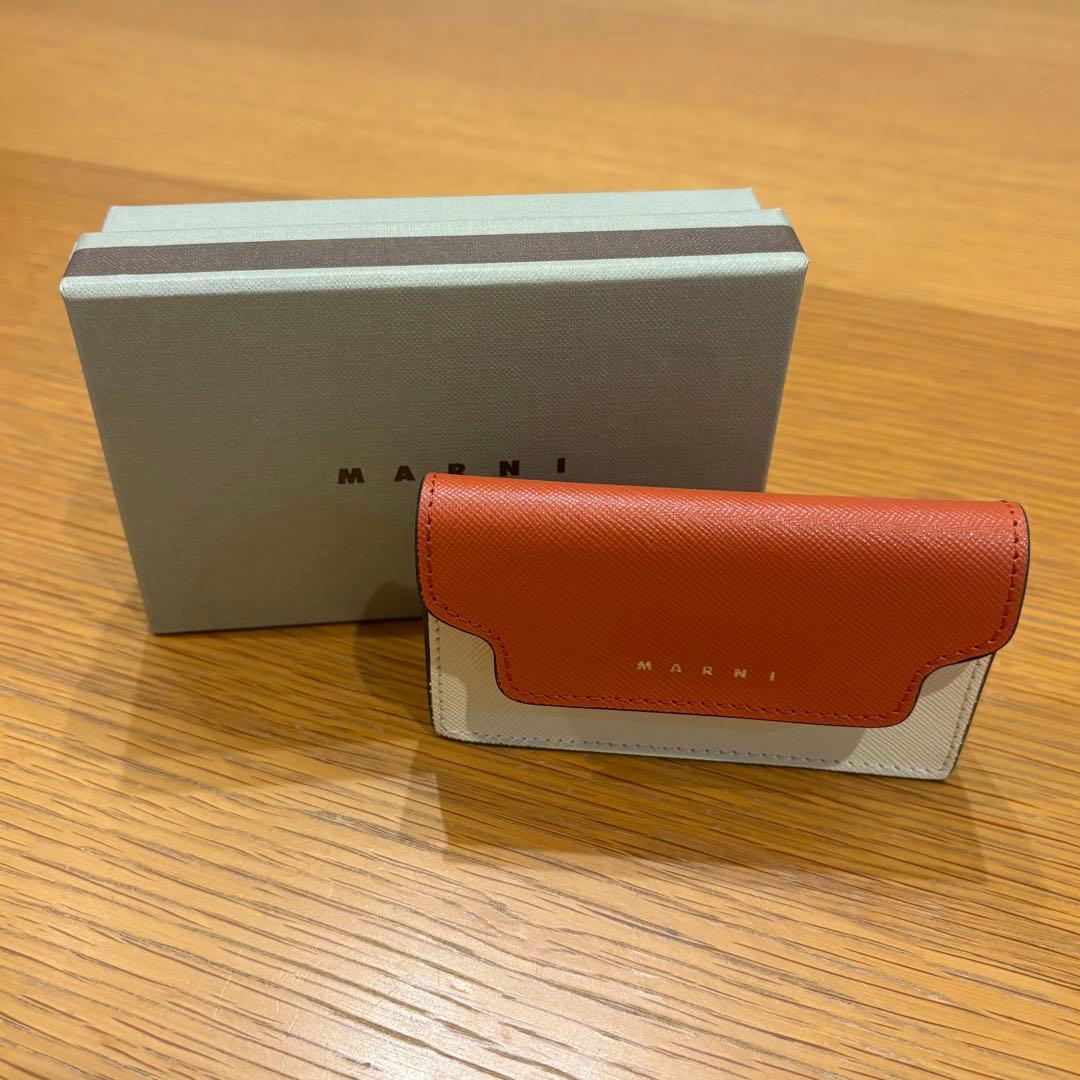 【値下げしました】MARNI 名刺入れ オレンジ/ホワイト/イエロー