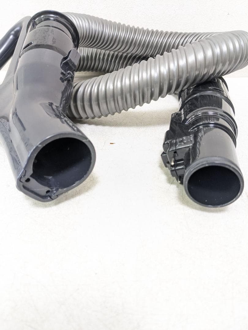 TOSHIBA VC-CF20FA-W サイクロン式掃除機 2021年製