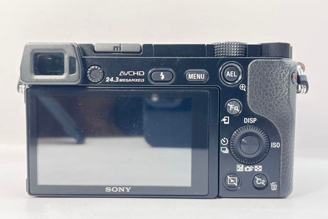 美品 SONY α6000 ブラック レンズキット 16-50mm 標準ズーム