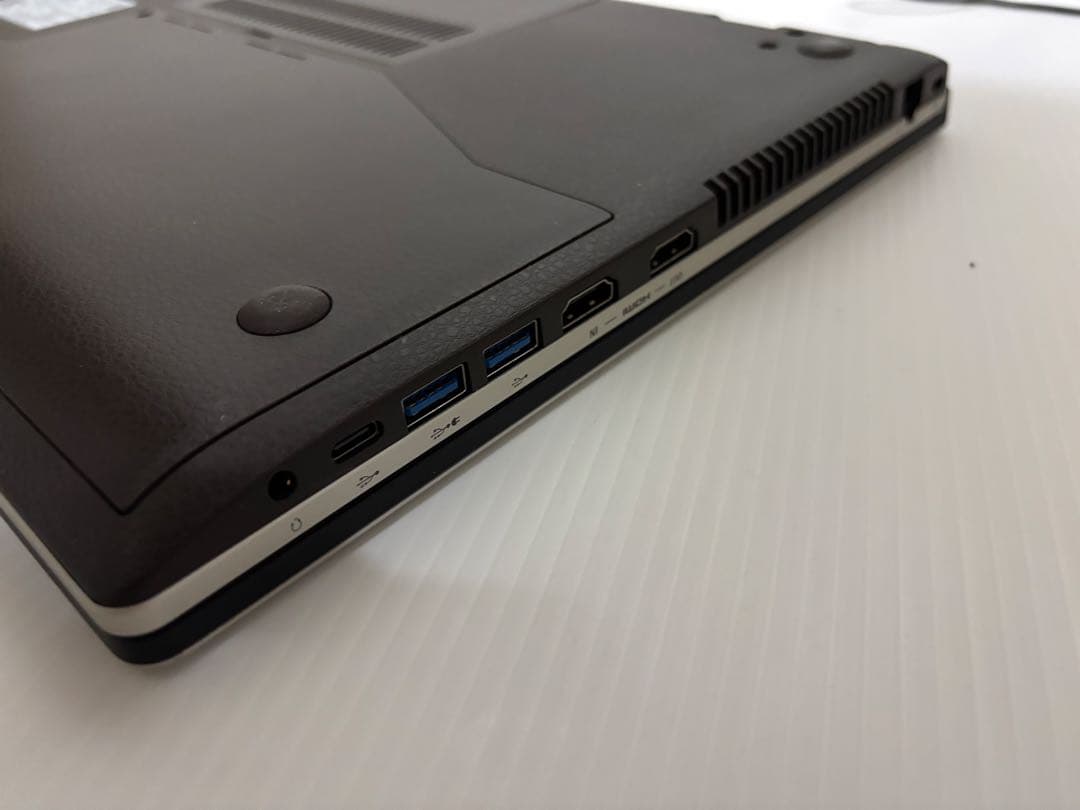 富士通 FMVN77E3G 17.3インチ ノート パソコン4700U 8GB