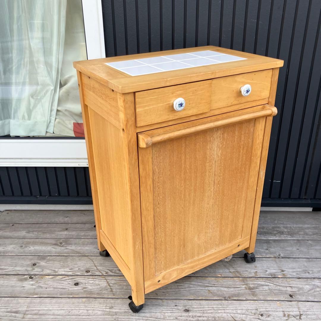 ①北欧レトロ アイリスオーヤマ 木製 タイル張り キッチンワゴン ダストボックス
