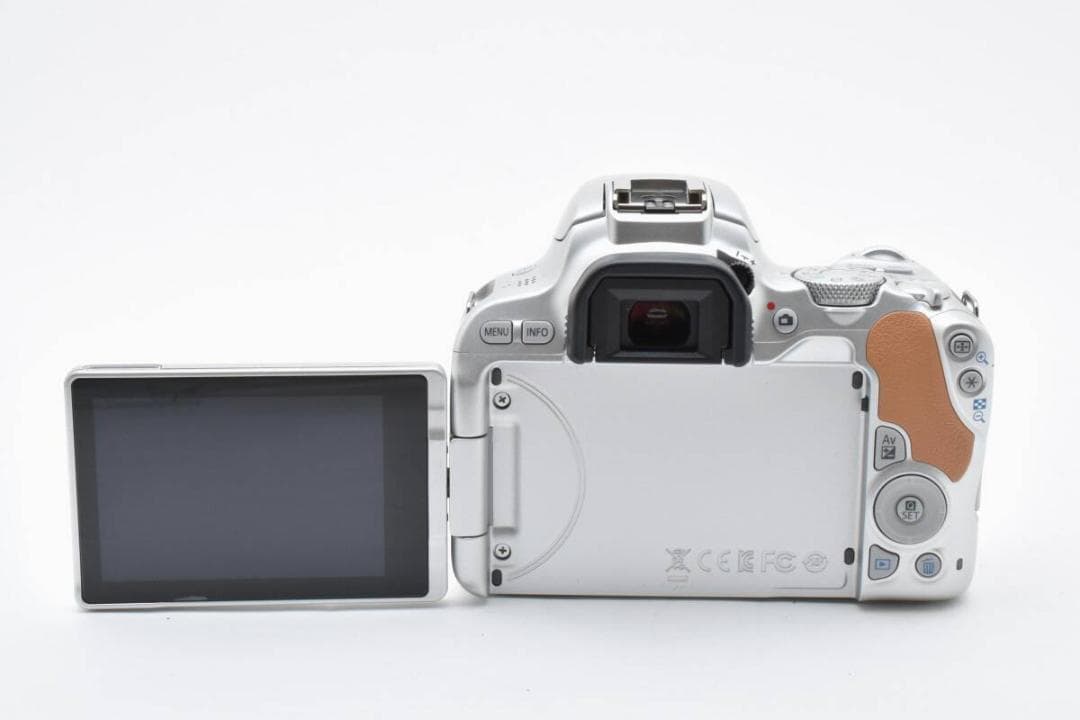 ■ 美品 ■ キャノン　Canon EOS Kiss X9 レンズキット