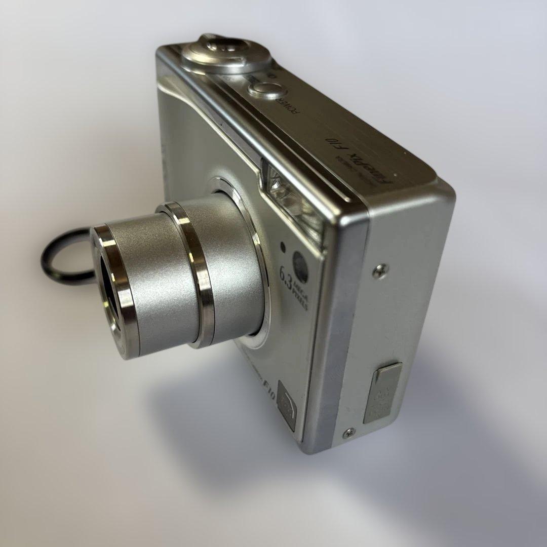 Fujifilm FinePix F10 コンパクトデジタルカメラ