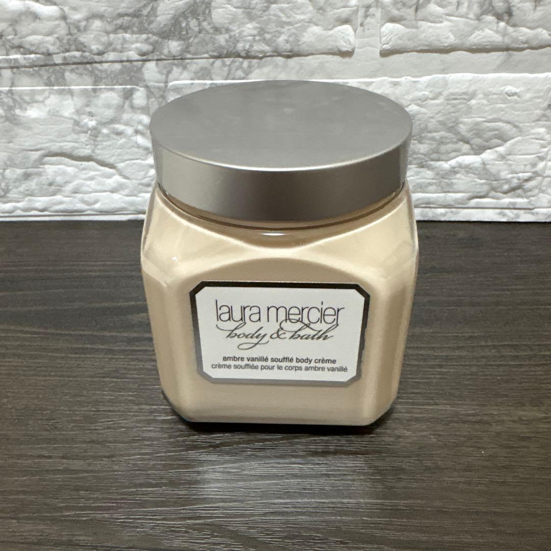 【c-19】laura mercier ボディクリーム アンバーバニラ 300g