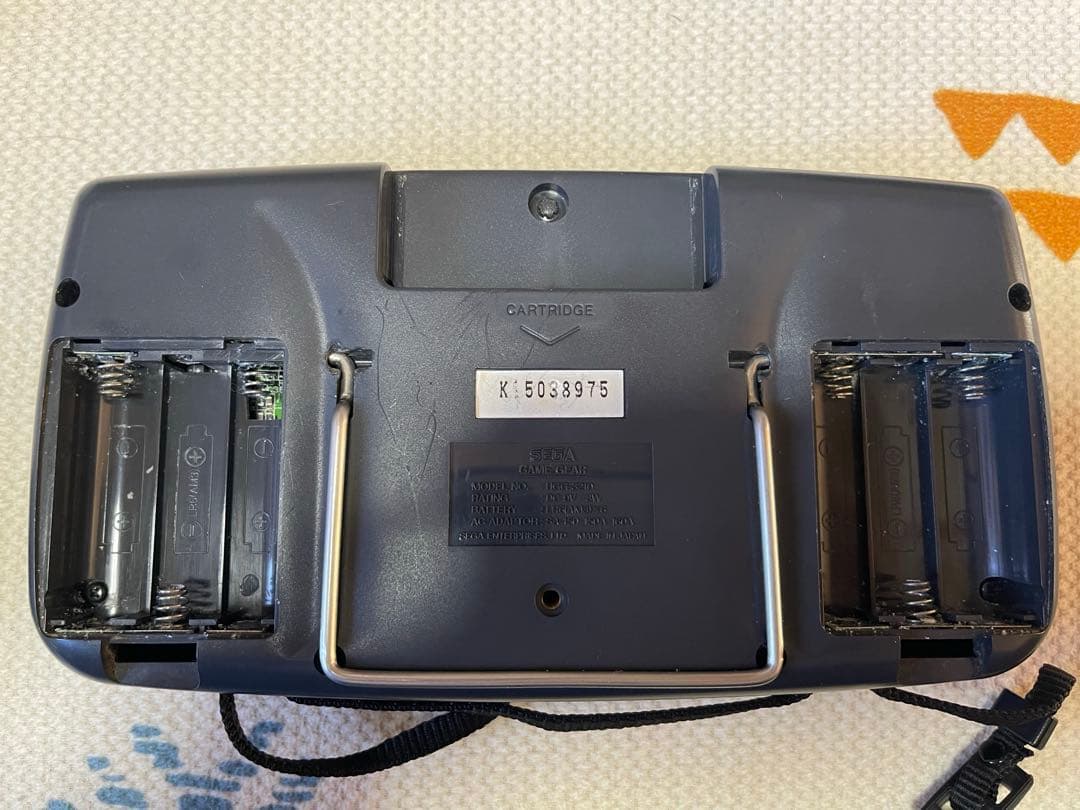 ゲームギア本体とTVチューナーパックとカセット2本