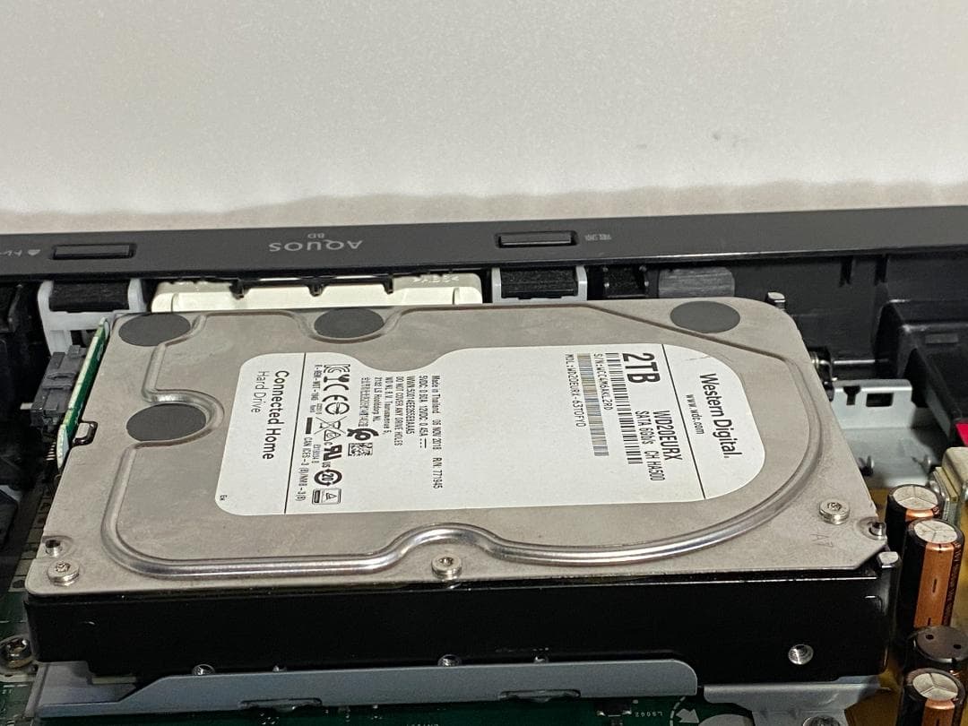 「HDD：1TB/2TB」選択　SHARP BD-NW500 2016年製