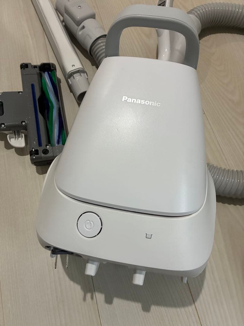 ★美品★Panasonic　MC-PJ240G-W 紙パック式掃除機