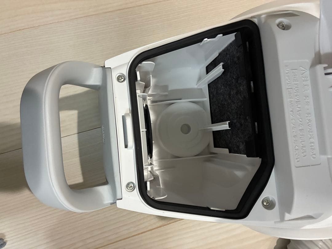 ★美品★Panasonic　MC-PJ240G-W 紙パック式掃除機