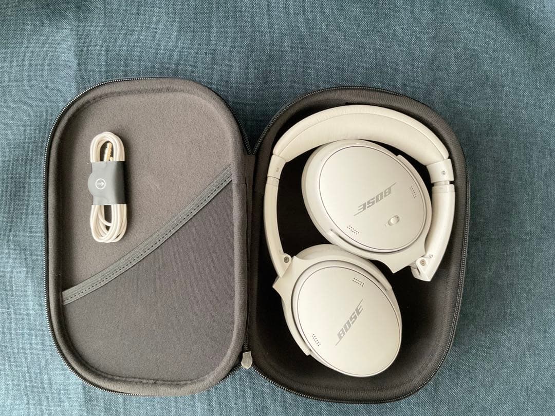 Bose QuietComfort 45 ホワイトスモーク ほぼ未使用