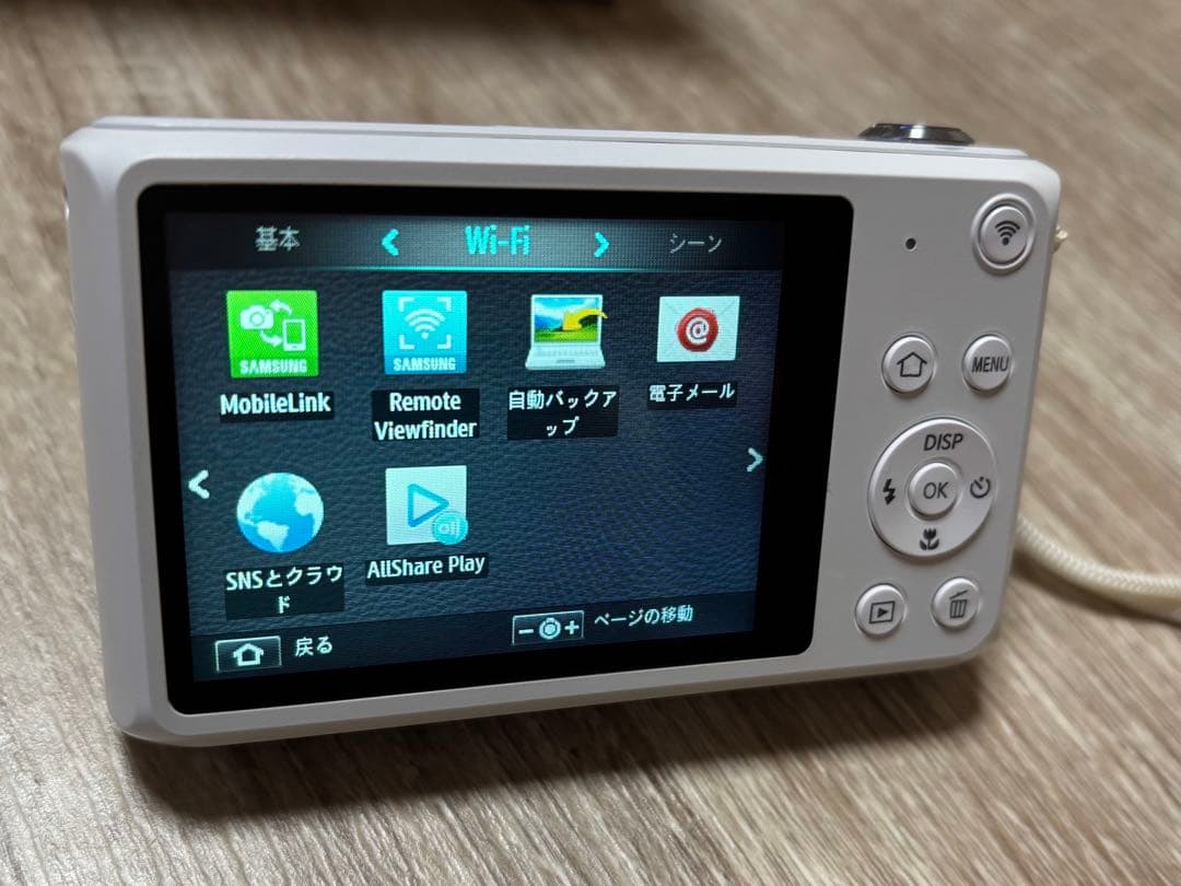 サムスン　デジカメ　DV150F ホワイト