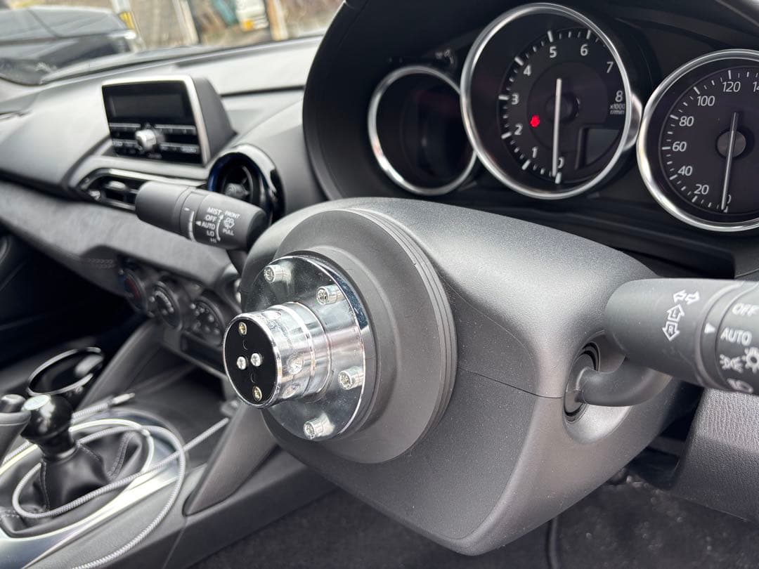 【NDロードスターフルセット】MOMO ウッドステアリングHL-06