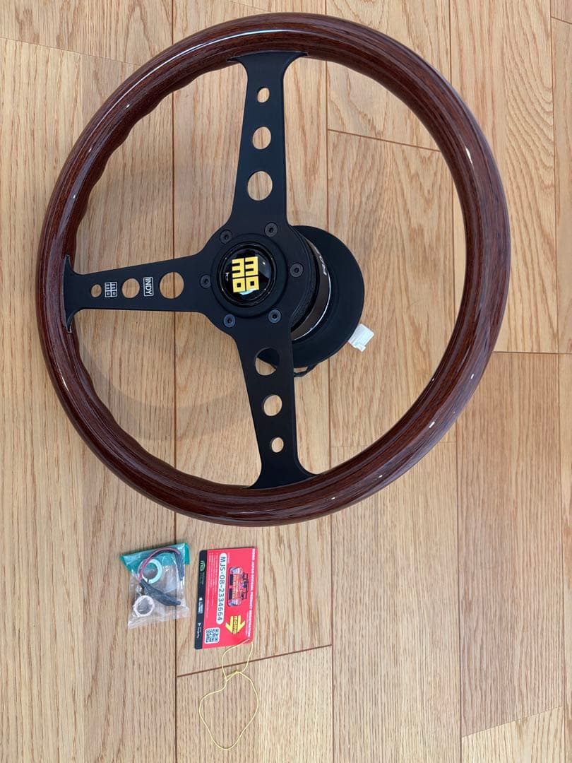 【NDロードスターフルセット】MOMO ウッドステアリングHL-06