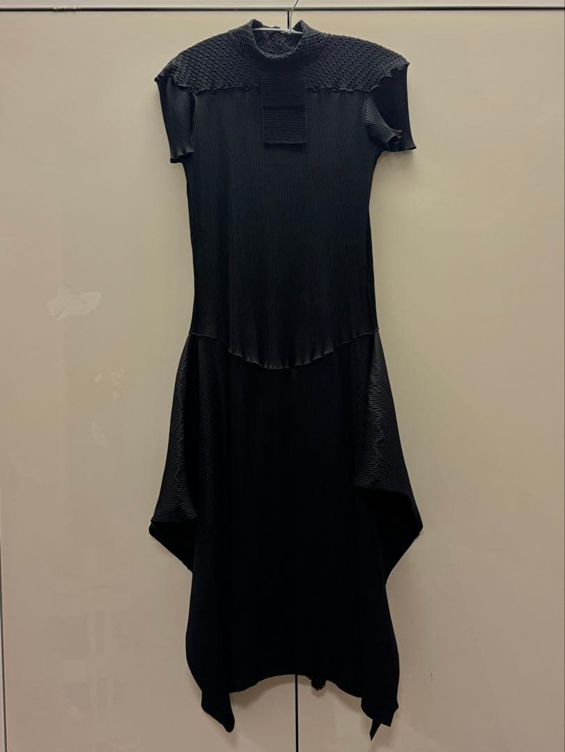 AKIKOAOKI 黒 ワンピース