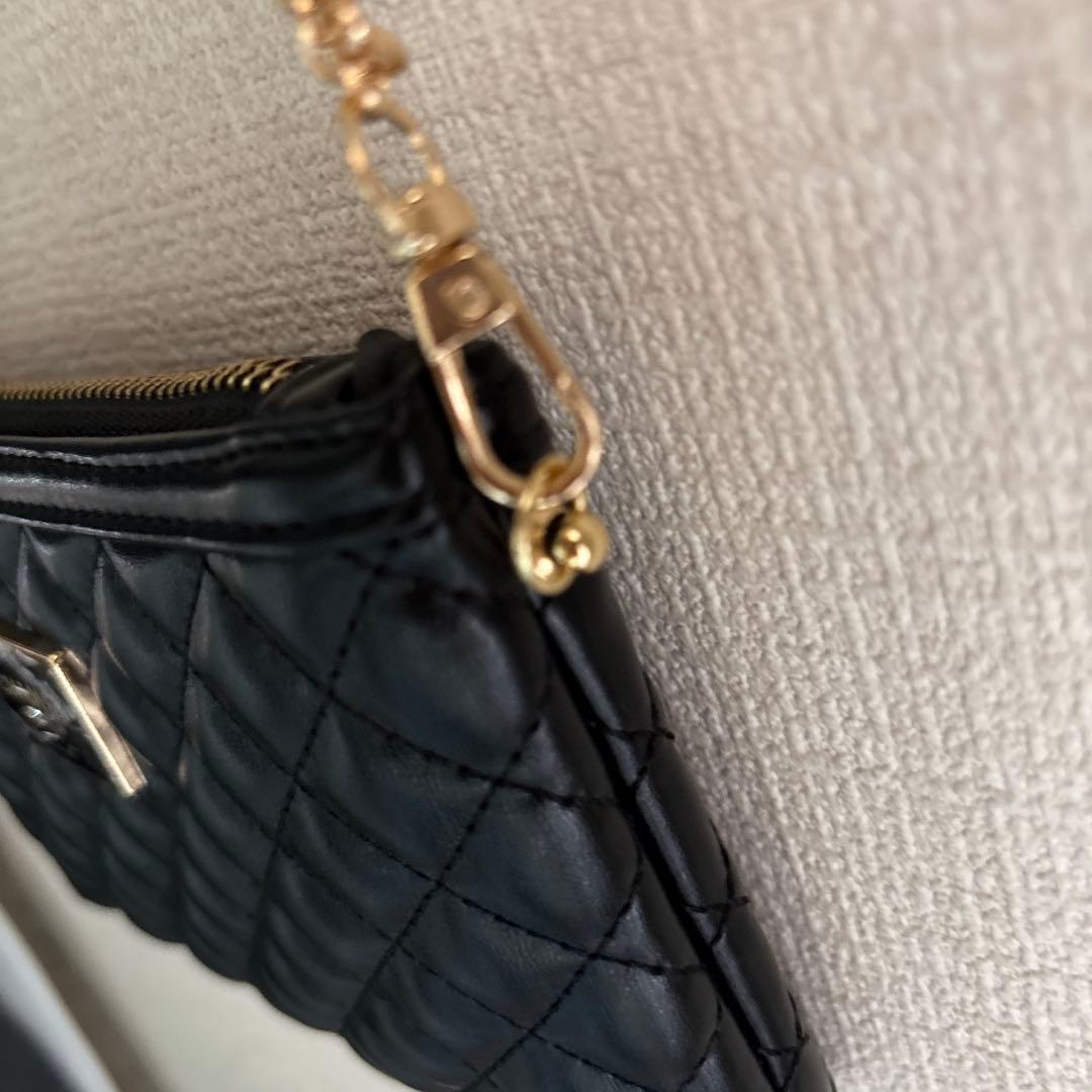 美品 シャネル ノベルティ ポーチ ショルダーチェーン付き 希少 早い者勝ち