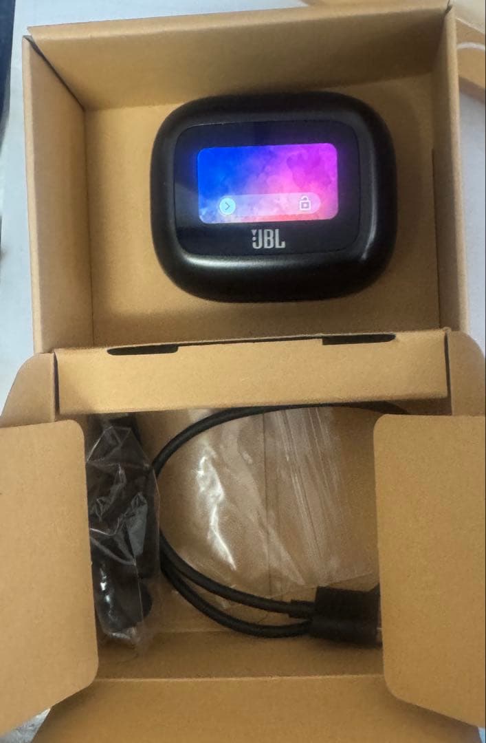 イヤホン JBL LIVE BEAM 3 Wireless Earbuds