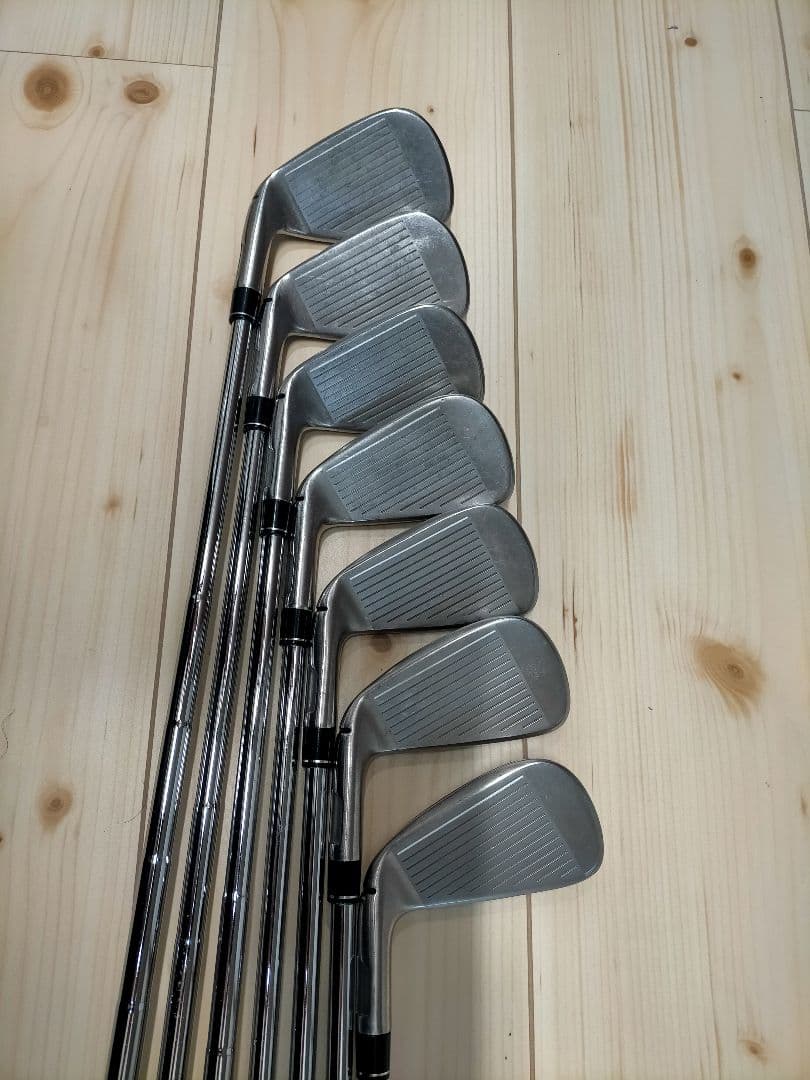 テーラーメイド M5 アイアンセット 4-9,P DGS200 7本 シュウさん