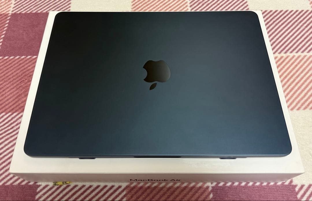美品-Macbook Air M2-8-256 Office付き