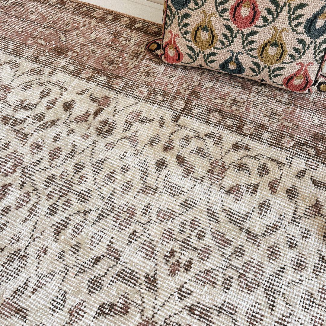 UT　トルコ ヴィンテージラグ ブラウン系