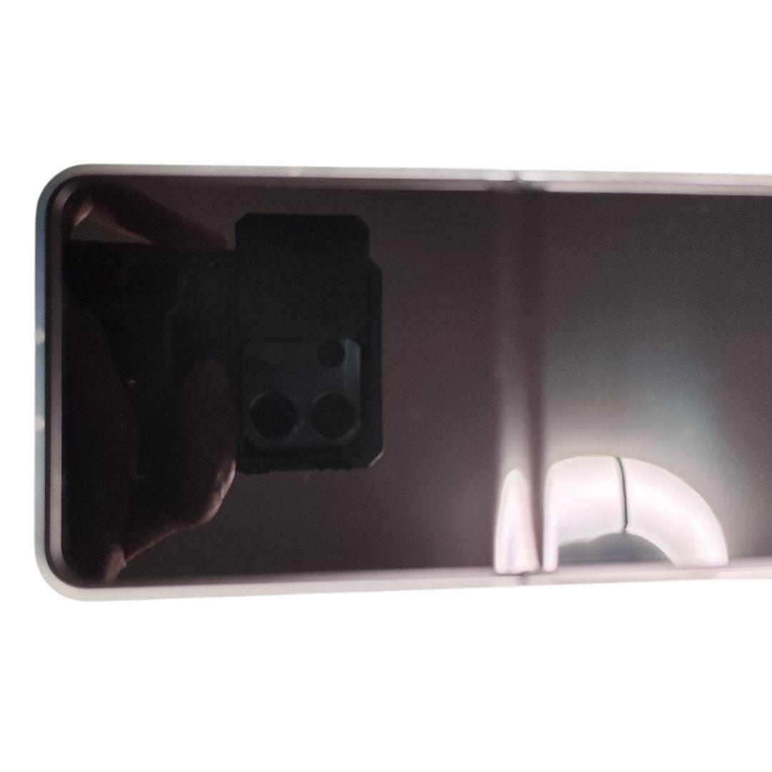 【極美品 送料無料】リベロフリップ Libero Flip ワイモバイル 白