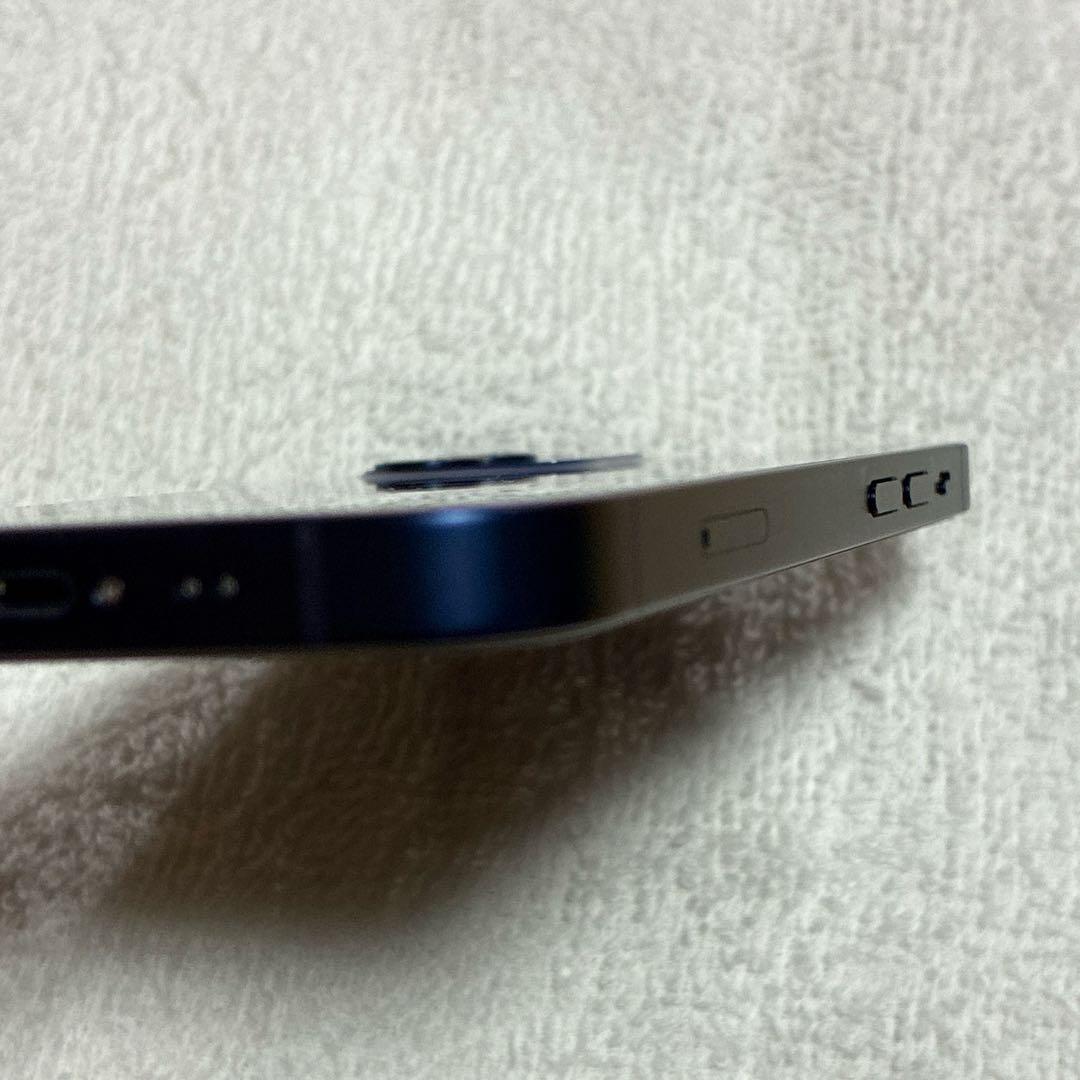 Apple iPhone 12 mini 64GB バッテリー容量81％