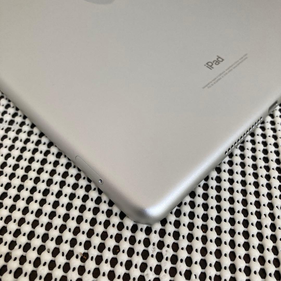 61【早い者勝ち】美品☆電池最良好☆iPad6第6世代 32GB SIMフリー☆