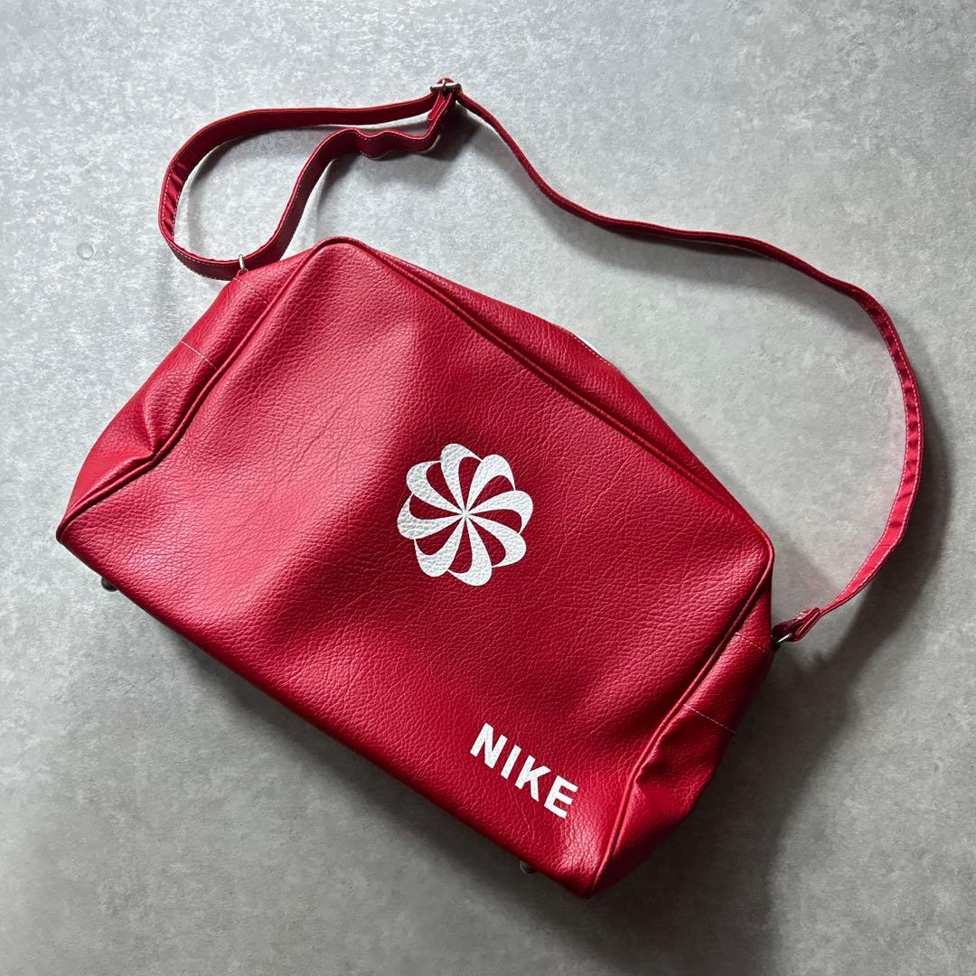 コートニーテズ CWC NIKE 風車 ショルダーバッグ