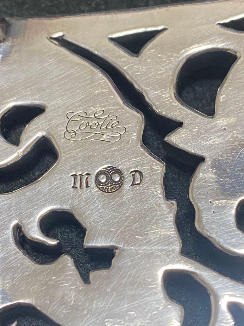 クーティー　マジカルデザイン　Wネームバックル