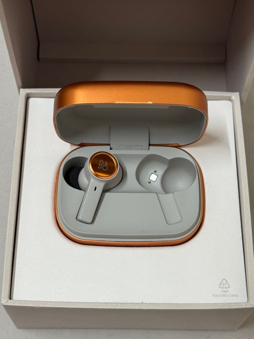 n*a様 超美品‼️Bang & Olufsen Eleven Copper