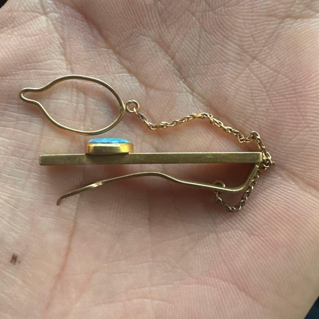 t*o様 ゴールドトーン ネクタイピン オパール付き